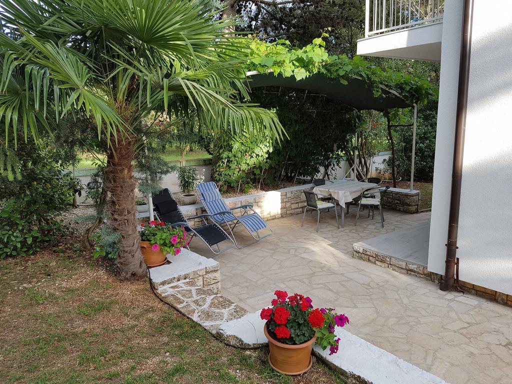 Villa Rosa With Yard And Children'S Playground Tar-Vabriga Eksteriør bilde